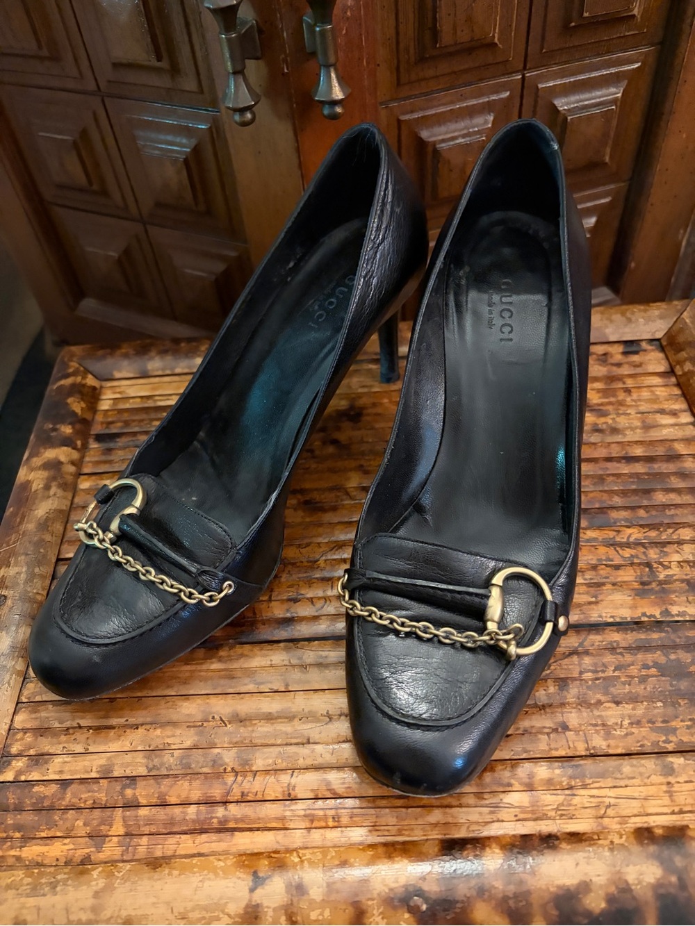 Vintage Gucci by Tom Ford FW 2003 Black Leather Chain Horsebit Heels Pumps